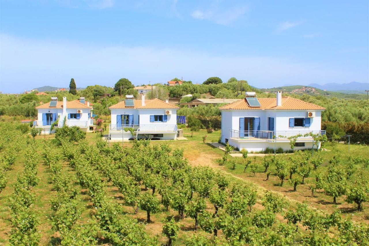 Villa Stamna Farm à Romanos  Extérieur photo