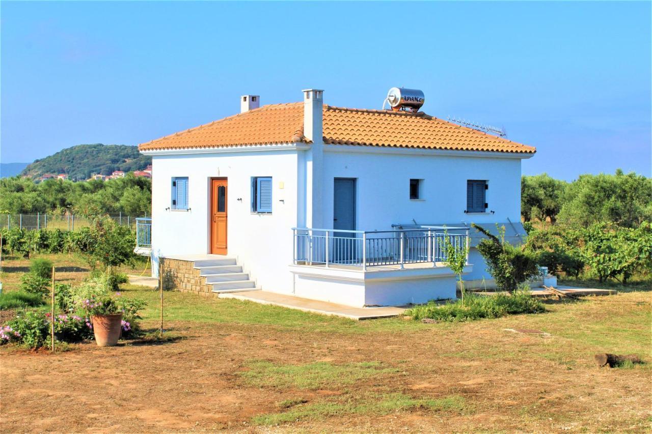 Villa Stamna Farm à Romanos  Extérieur photo